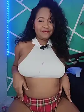 Snapshot of sweet-liliith chatting on 01-18-26, 02:21 sweet-liliith online show from 01-18-26, 02:21