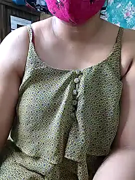 Snapshot of Jenna_8008 chatting on 12-17-25, 06:25 Jenna 8008 online show from 12-17-25, 06:25