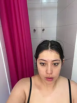 Snapshot of justmariee chatting on 01-14-26, 04:34 justmariee online show from 01-14-26, 04:34