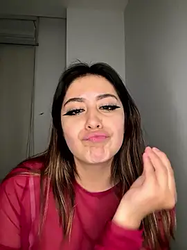 Snapshot of justmariee chatting on 01-16-26, 07:01 justmariee online show from 01-16-26, 07:01