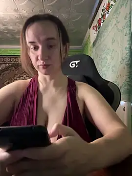 Snapshot of HarychaLysichka chatting on 12-23-25, 08:12 HarychaLysichka online show from 12-23-25, 08:12