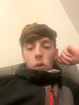 hungdomlad online show from 12-16-25, 05:18