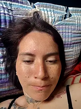 Snapshot of mara_adiction chatting on 01-19-26, 03:38 mara adiction online show from 01-19-26, 03:38