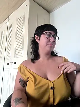 Jasmin switch online show from 05-13-26, 01:52