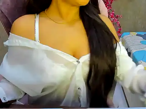 DimondGirl  online show from 03-28-26, 09:47