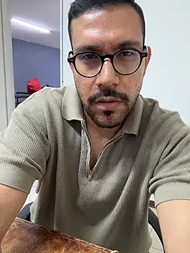 Snapshot of AdrianGarcia89 chatting on 07-07-26, 01:30 AdrianGarcia89 online show from 07-07-26, 01:30