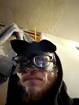 Snapshot of Sinuel chatting on 12-19-25, 04:14 Sinuel online show from 12-19-25, 04:14