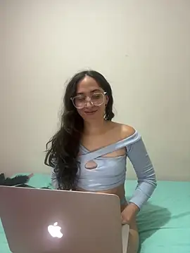 LatinDoll8 online show from 05-15-26, 03:13
