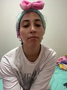 LatinDoll8 online show from 05-20-26, 12:28