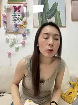 Snapshot of you-005 chatting on 02-03-26, 06:22 you-005 online show from 02-03-26, 06:22