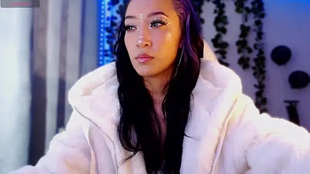 Snapshot of viicky_r chatting on 12-19-25, 09:22 viicky r online show from 12-19-25, 09:22