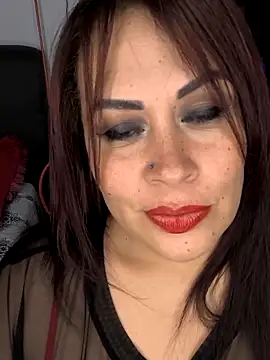 Snapshot of Natymendoza998 chatting on 02-15-26, 10:14 Natymendoza998 online show from 02-15-26, 10:14