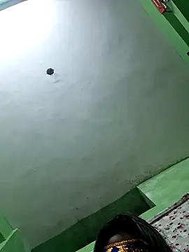 Snapshot of _sexy-queen2 chatting on 12-17-25, 02:56 sexy-queen2 online show from 12-17-25, 02:56