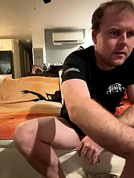 Snapshot of Studmuffin4you chatting on 01-13-26, 05:13 Studmuffin4you online show from 01-13-26, 05:13