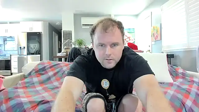 Snapshot of Studmuffin4you chatting on 02-19-26, 07:43 Studmuffin4you online show from 02-19-26, 07:43