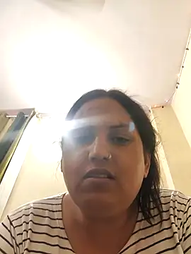 Hotmylips online show from 04-14-26, 05:19