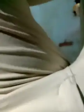 Snapshot of tamilansinsforu chatting on 03-08-26, 05:33 tamilansinsforu online show from 03-08-26, 05:33