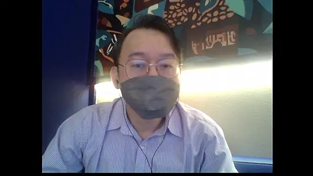 Snapshot of littlegoddyboy chatting on 12-23-25, 01:25 littlegoddyboy online show from 12-23-25, 01:25