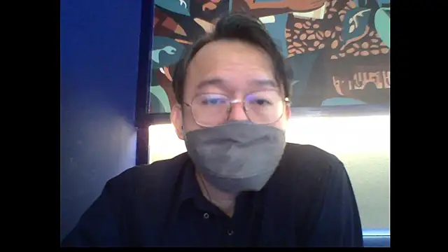 Snapshot of littlegoddyboy chatting on 01-09-26, 02:47 littlegoddyboy online show from 01-09-26, 02:47