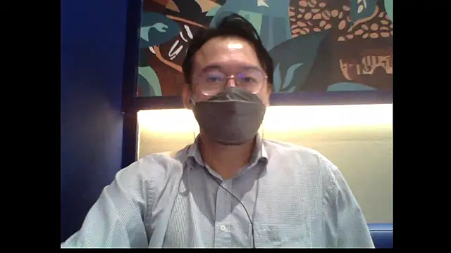 Snapshot of littlegoddyboy chatting on 01-14-26, 02:39 littlegoddyboy online show from 01-14-26, 02:39