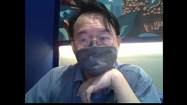 Snapshot of littlegoddyboy chatting on 01-16-26, 02:48 littlegoddyboy online show from 01-16-26, 02:48