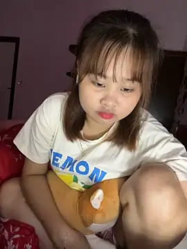 Snapshot of Mina6868 chatting on 12-17-25, 01:17 Mina6868 online show from 12-17-25, 01:17