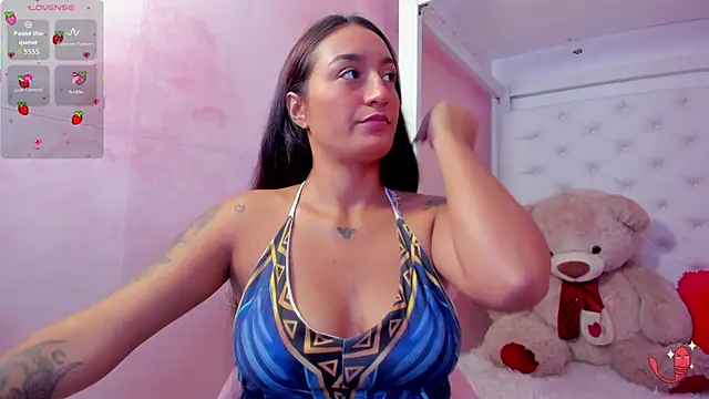 Snapshot of amarantha__milk2 chatting on 01-11-26, 12:21 amarantha milk2 online show from 01-11-26, 12:21