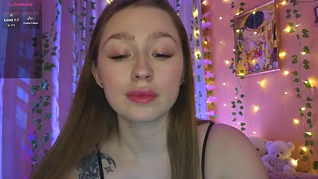 tease mee now online show from 12-20-25, 05:09