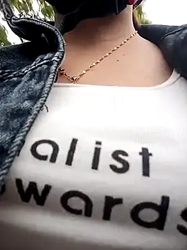 lanahotvn online show from 03-25-26, 08:09