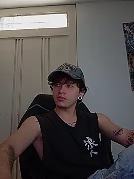 mathias crimson online show from 12-22-25, 02:47