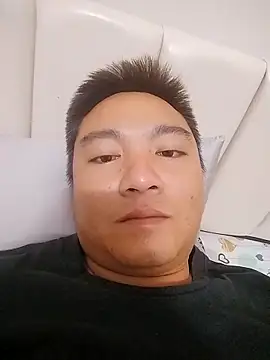 Snapshot of cocamam chatting on 12-17-25, 10:16 cocamam online show from 12-17-25, 10:16