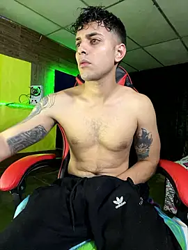 JustynAle2025 online show from 01-10-26, 02:35