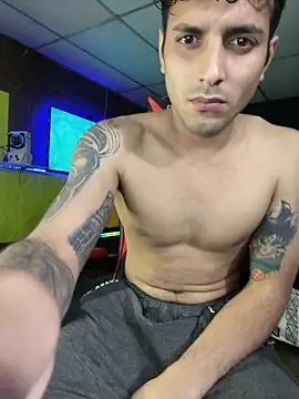 JustynAle2025 online show from 02-12-26, 04:02