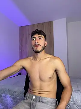 LIAM COLT online show from 04-15-26, 05:31