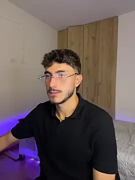 LIAM COLT online show from 04-21-26, 12:01