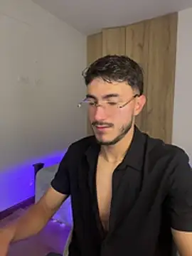 LIAM COLT online show from 04-21-26, 05:17