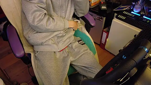 Gay-Versaut online show from 01-13-26, 11:21