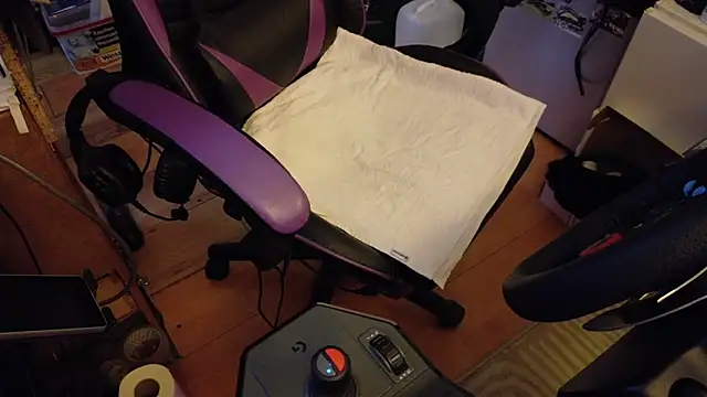 Gay-Versaut online show from 04-22-26, 10:00