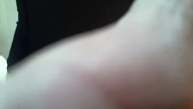 Gwenette66 online show from 06-10-26, 08:41
