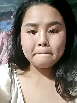 Snapshot of Daisy-y chatting on 12-18-25, 02:34 Daisy-y online show from 12-18-25, 02:34