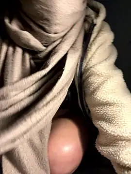 linh-li online show from 01-06-26, 02:21