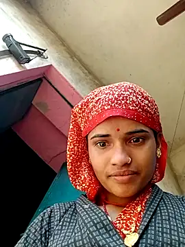 Snapshot of Pooja_Singh78 chatting on 12-19-25, 04:52 Pooja Singh78 online show from 12-19-25, 04:52