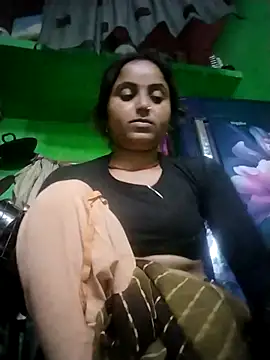 Snapshot of Cut_salni chatting on 07-23-26, 01:30 Cut salni online show from 07-23-26, 01:30