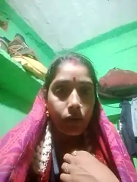 Snapshot of Pinki_rani chatting on 01-08-26, 02:30 Pinki rani online show from 01-08-26, 02:30