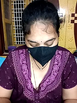 Snapshot of maduri__ chatting on 02-06-26, 11:19 maduri online show from 02-06-26, 11:19