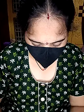 Snapshot of maduri__ chatting on 03-25-26, 05:30 maduri online show from 03-25-26, 05:30