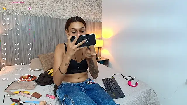 zoe bermudez online show from 02-20-26, 03:25