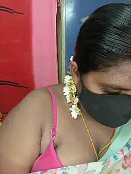 Snapshot of sirisha__9 chatting on 05-13-26, 05:32 sirisha 9 online show from 05-13-26, 05:32