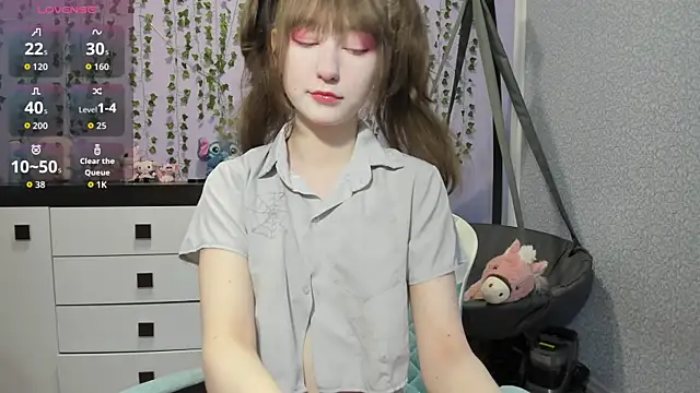 Snapshot of Yoonhee_ki chatting on 05-29-26, 02:59 Yoonhee ki online show from 05-29-26, 02:59
