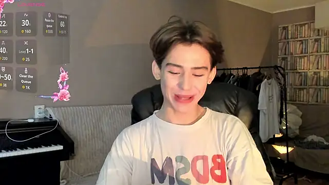 Snapshot of winsdor chatting on 01-09-26, 11:02 winsdor online show from 01-09-26, 11:02